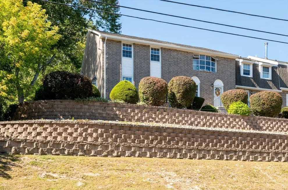 Unit for sale at 28 Morgan Dr., Haverhill, MA 01832