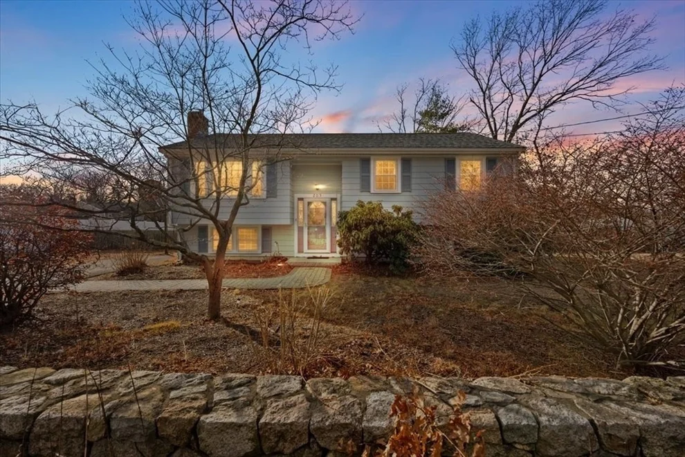 Unit for sale at 205 Pond St, Rockland, MA 02370