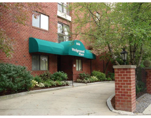 Unit for sale at 666 Main Street, Winchester, MA 01890