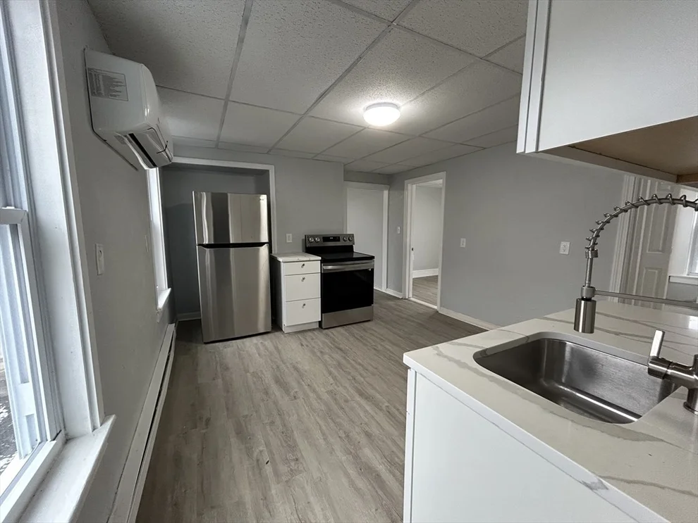 Unit for sale at 27 North St, Worcester, MA 01605