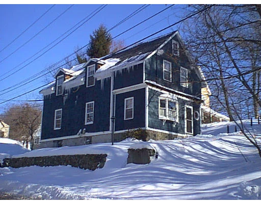 Unit for sale at 20 Warren Ave, Wakefield, MA 01880