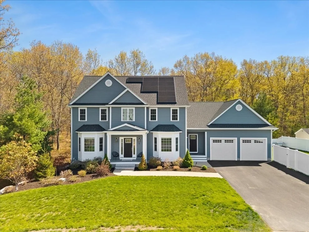 Unit for sale at 5 Baron Drive, Easton, MA 02356
