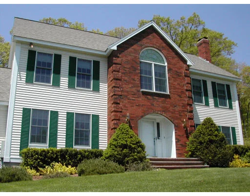 Unit for sale at 585 South Bradford St., North Andover, MA 01845