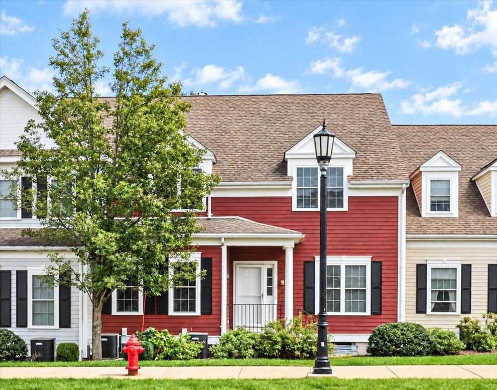Unit for sale at 41 Meeting House Road, Norfolk, MA 02056