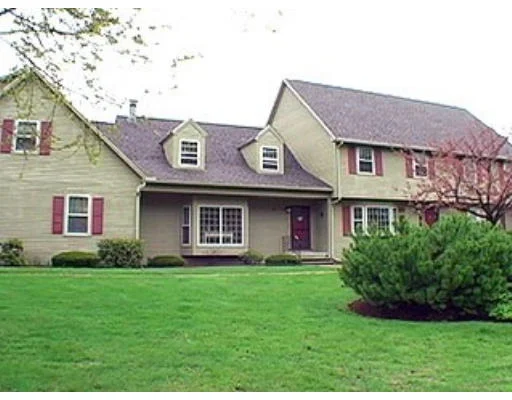 Unit for sale at 6 Quail Run, Tewksbury, MA 01876