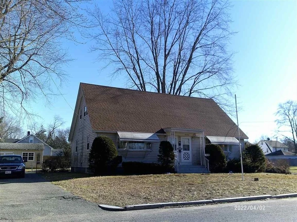 Unit for sale at 15-17 Francis St, Springfield, MA 01104