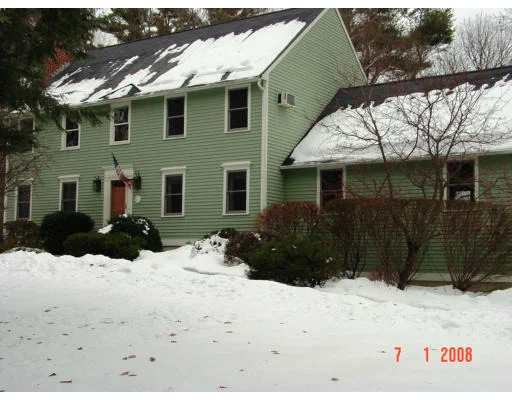 Unit for sale at 16 Partridge Lane, Hampstead, NH 03826