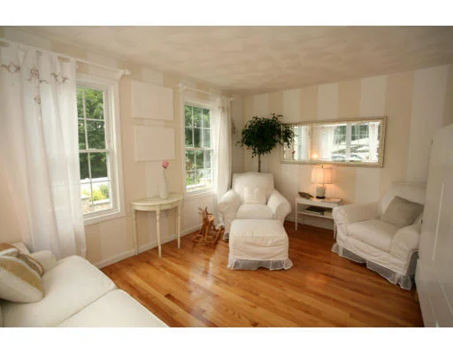 Unit for sale at 2 Sweeney Ct, Andover, MA 01810