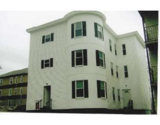 Unit for sale at 64 Elliot St, Worcester, MA 01605