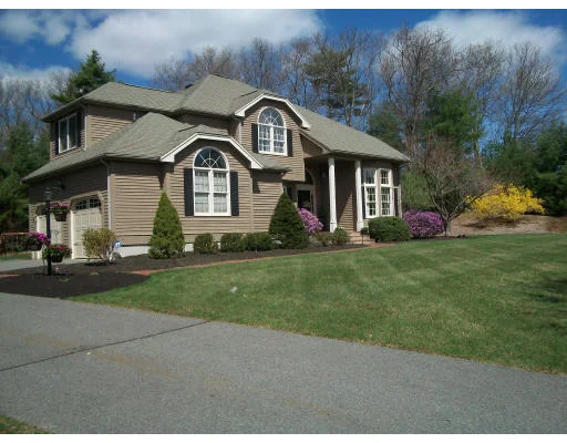 Unit for sale at 32 Shepherd St, Foxboro, MA 02035