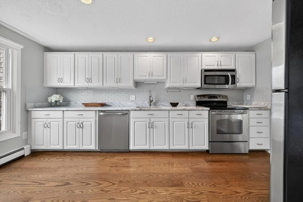 Unit for sale at 14 Cedarledge Village, Cohasset, MA 02025