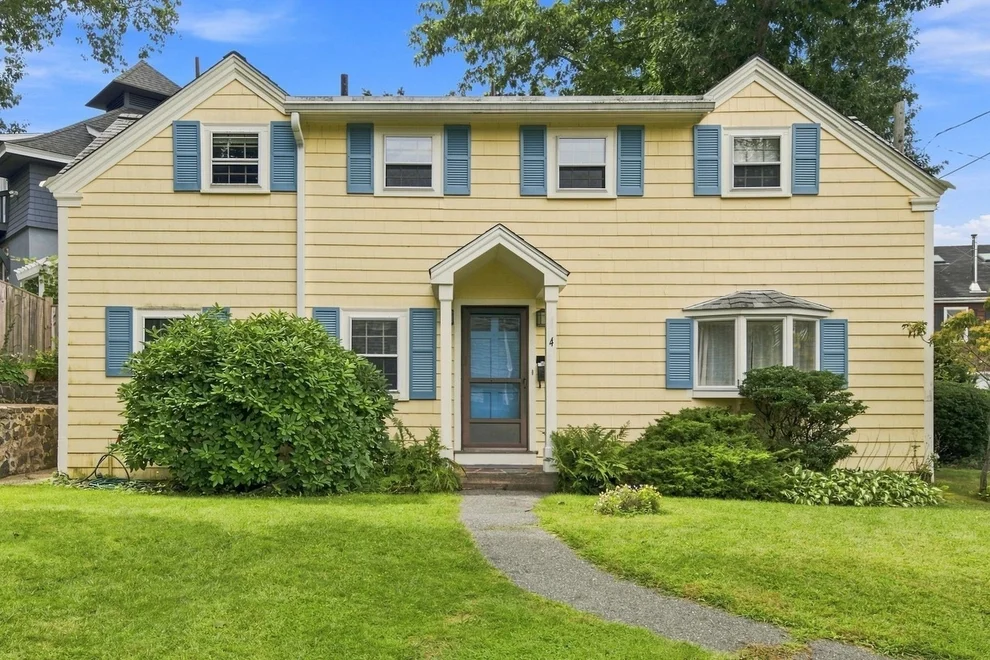 Unit for sale at 4 Littles Point Lane, Swampscott, MA 01907