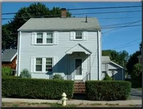 Unit for sale at 25 Pleasant St, Saugus, MA 01906