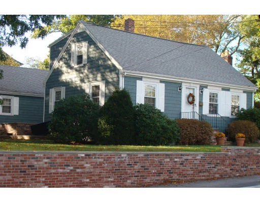 Unit for sale at 313 Liberty St, Braintree, MA 02184