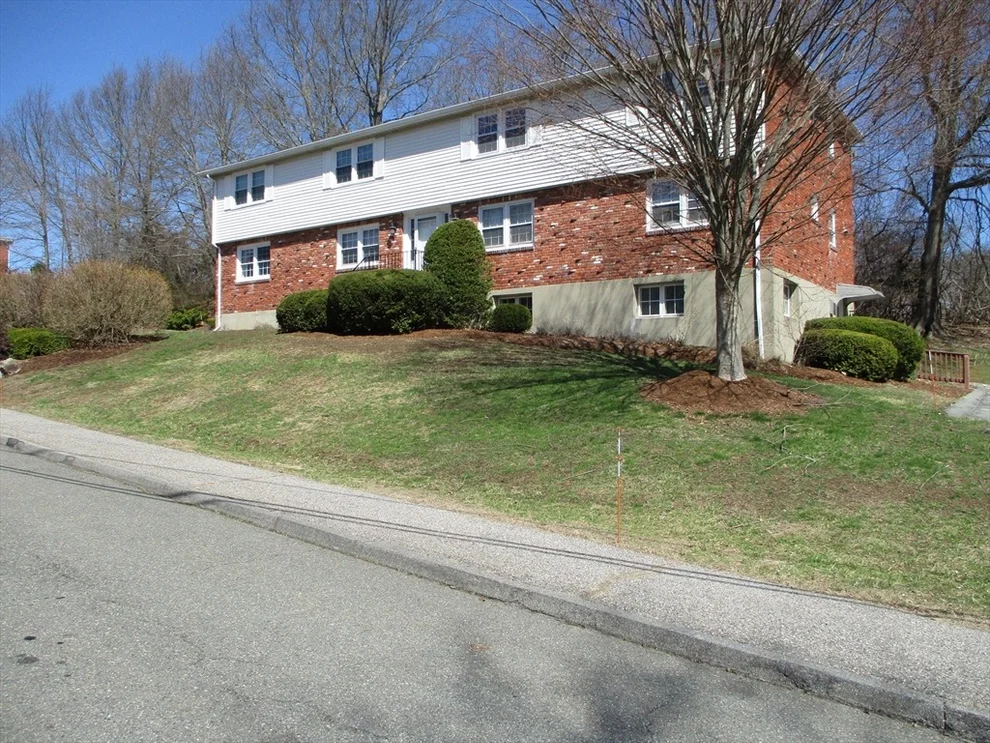 Unit for sale at 8 Zabriskie Drive, Newburyport, MA 01950