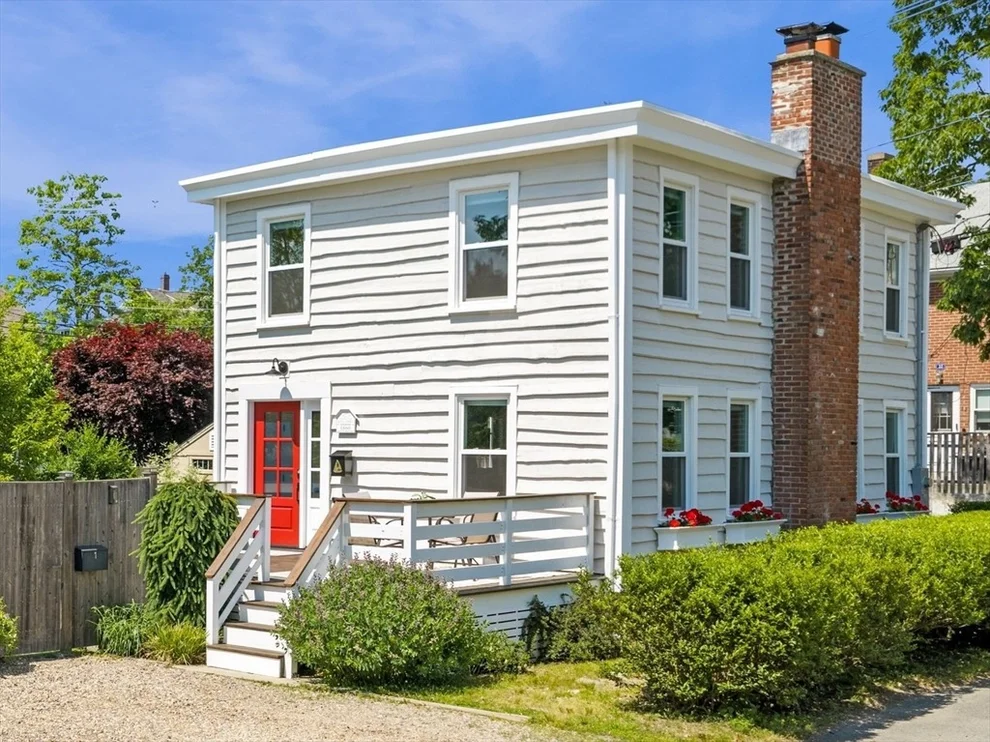 Unit for sale at 1 Red Frank Ln, Marblehead, MA 01945