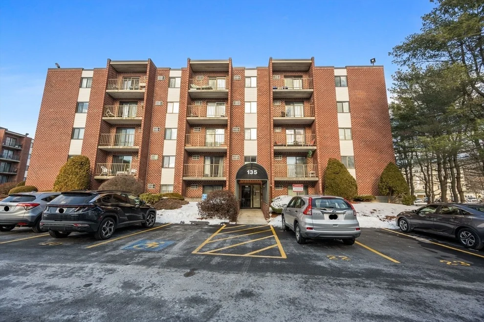 Unit for sale at 135 Franklin St, Stoneham, MA 02180