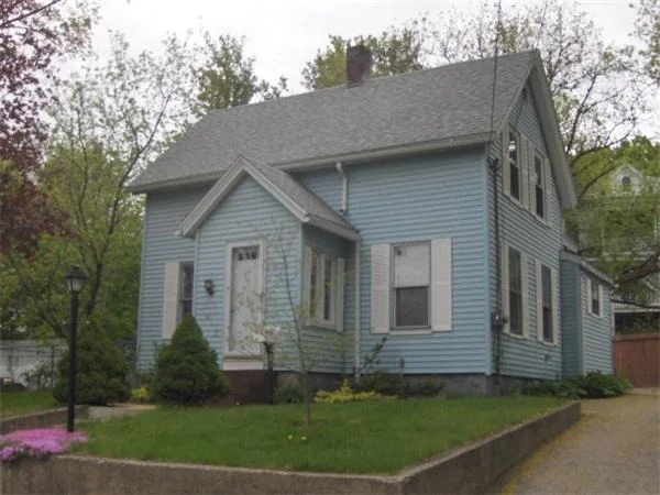 Unit for sale at 48 Oakland St., Amesbury, MA 01913