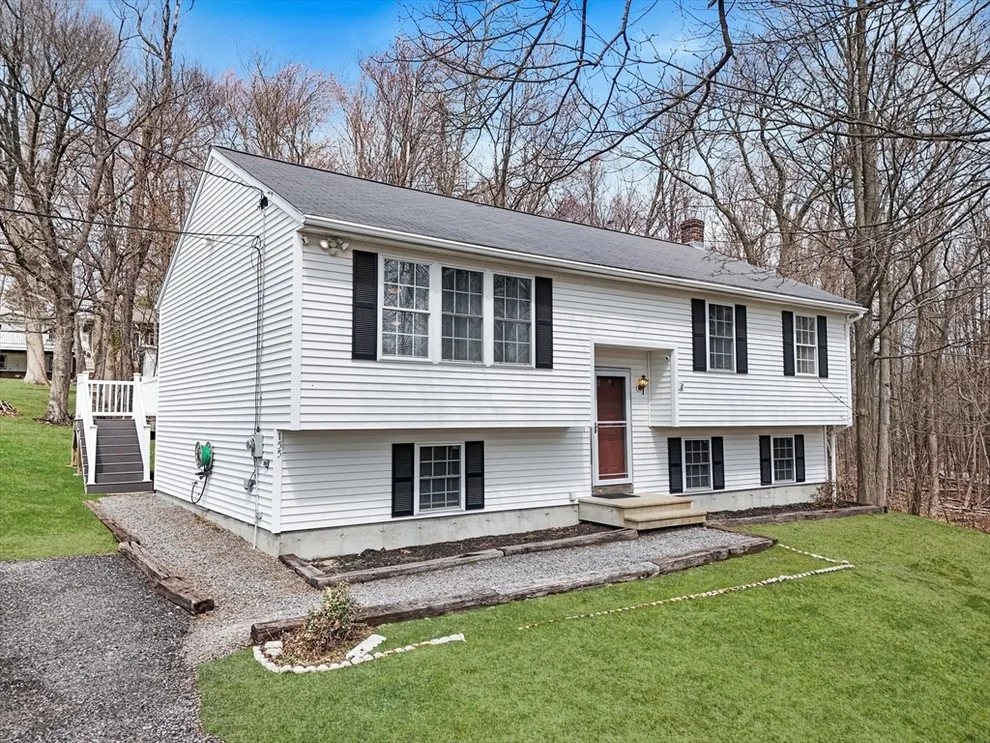 Unit for sale at 155 Mount Vernon St, Fitchburg, MA 01420