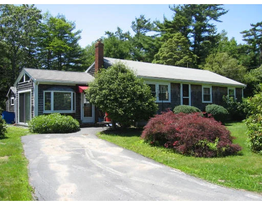 Unit for sale at 11 Oaklawn Ave, Mattapoisett, MA 02739