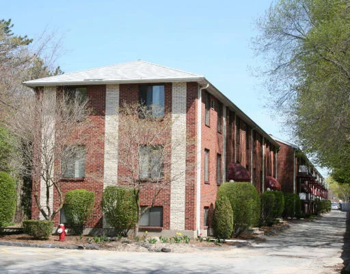 Unit for sale at 3 Richardson St, Wakefield, MA 01880