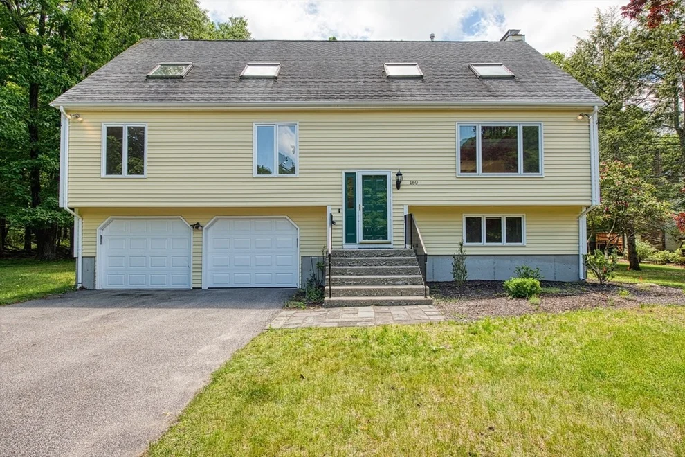 Unit for sale at 160 Hampton Road, Sharon, MA 02067