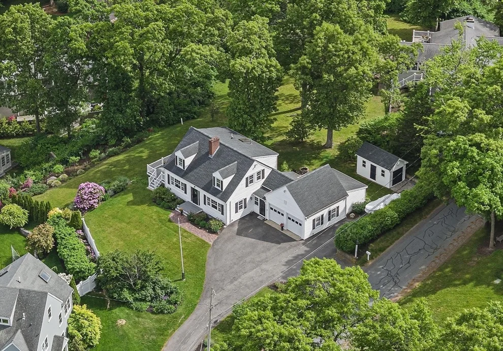 Unit for sale at 11 Boles Rd, Marshfield, MA 02050
