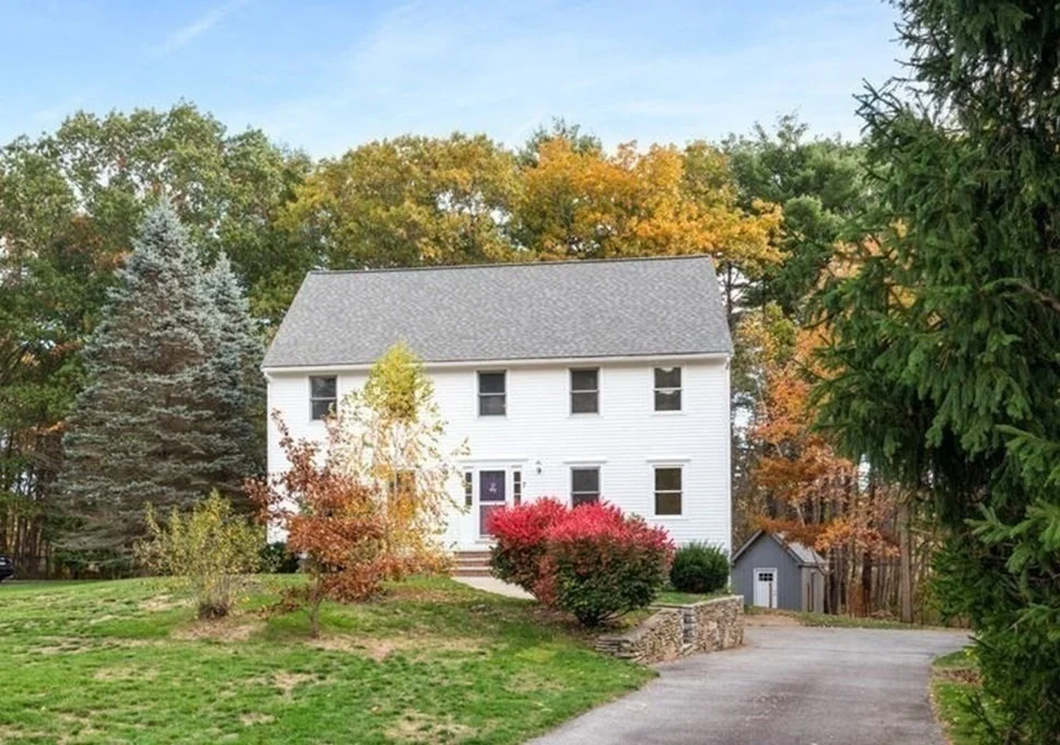 Unit for sale at 7 Frances Dr, Newburyport, MA 01950