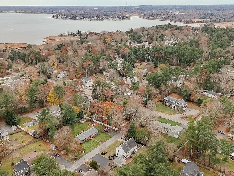 Unit for sale at 12 Spruce Ln, Duxbury, MA 02332