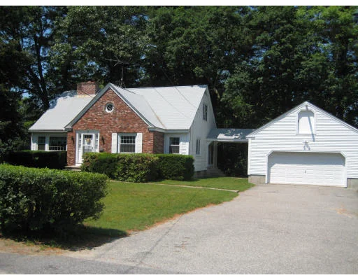 Unit for sale at 5 Pleasant Ave, Chelmsford, MA 01824