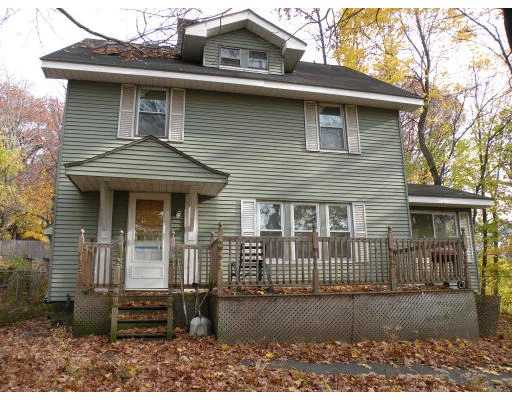 Unit for sale at 137 Lincoln St, Worcester, MA 01605