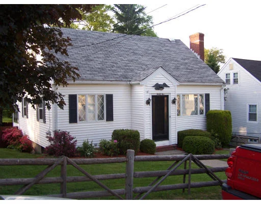 Unit for sale at 35 Pratt Ave, Dedham, MA 02026