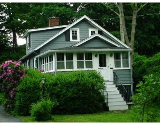Unit for sale at 46 Maple Rd, Melrose, MA 02176