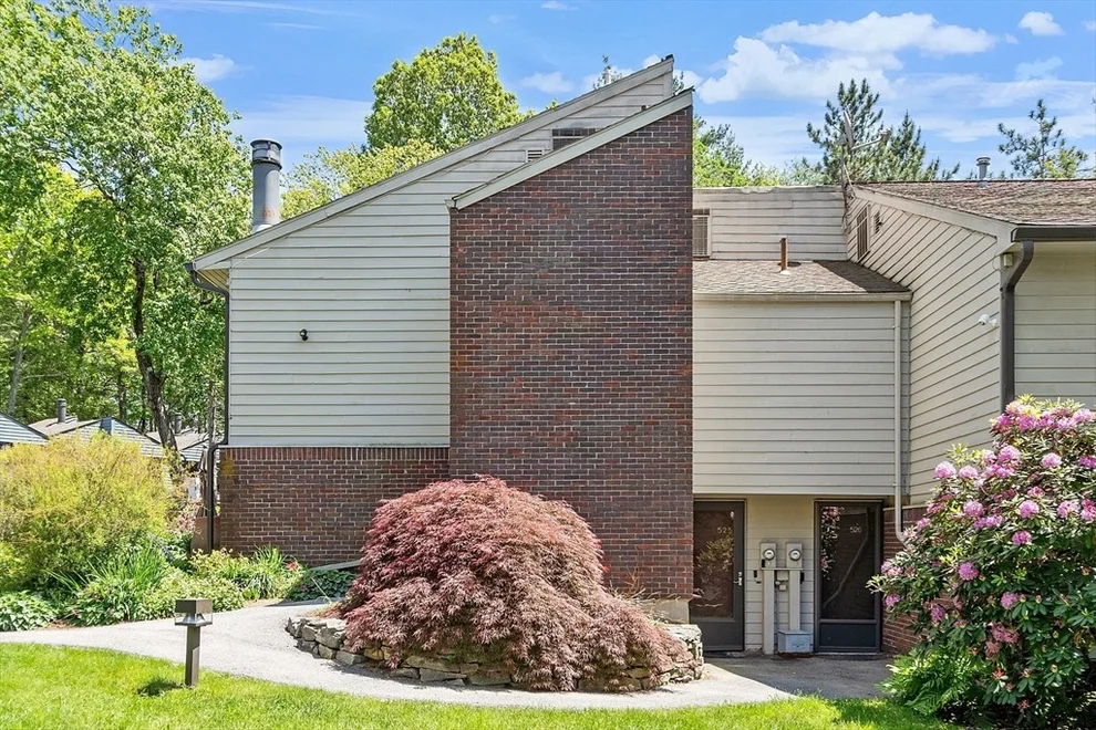 Unit for sale at 525 Tumbling Hawk, Acton, MA 01720