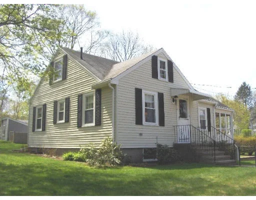 Unit for sale at 4 Avery Street, Needham, MA 02494
