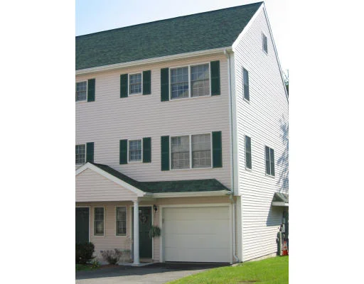 Unit for sale at 252 Albion Street, Wakefield, MA 01880