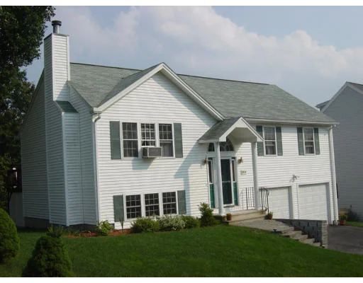 Unit for sale at 27-A Sarah Dr, Worcester, MA 01607