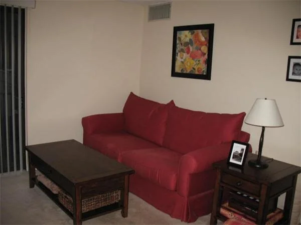 1 Post Oak Lane