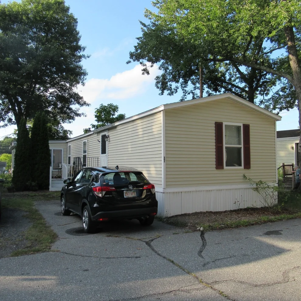 Unit for sale at 37 Mobile Ave, Chelmsford, MA 01824