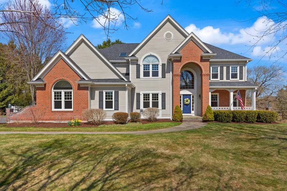 Unit for sale at 20 Comstock Dr, Wrentham, MA 02093