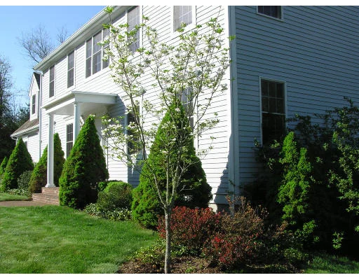 Unit for sale at 8 Oldfield Dr, Easton, MA 02375