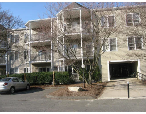 Unit for sale at 23 Randolphplace, Northampton, MA 01060