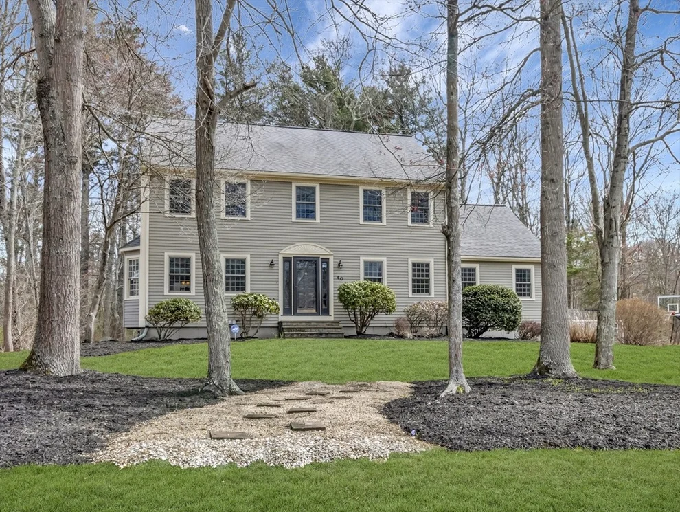 Unit for sale at 40 Deer Path Ln, Mansfield, MA 02048