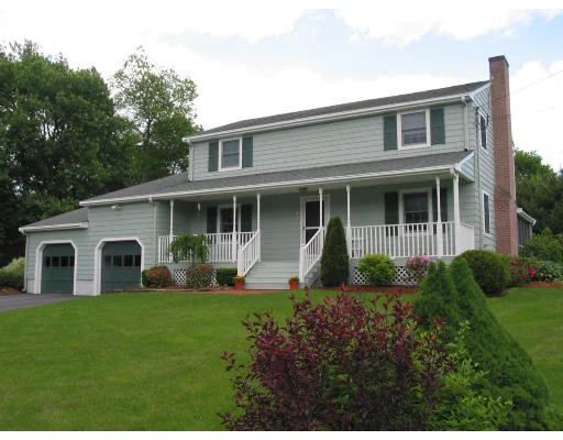 Unit for sale at 3 Alder Road, Medfield, MA 02052