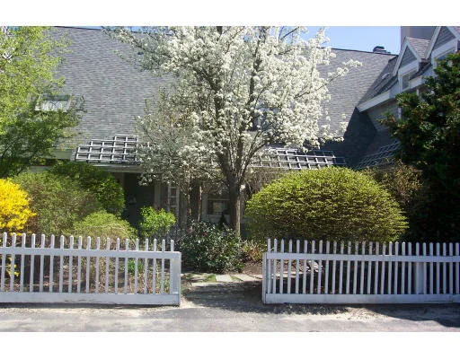 Unit for sale at 15 Rivers Edge, Hull, MA 02045