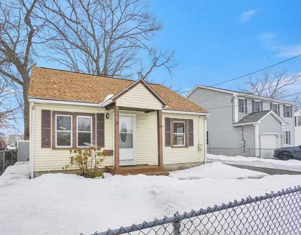 Unit for sale at 33 Drexel St, Springfield, MA 01104