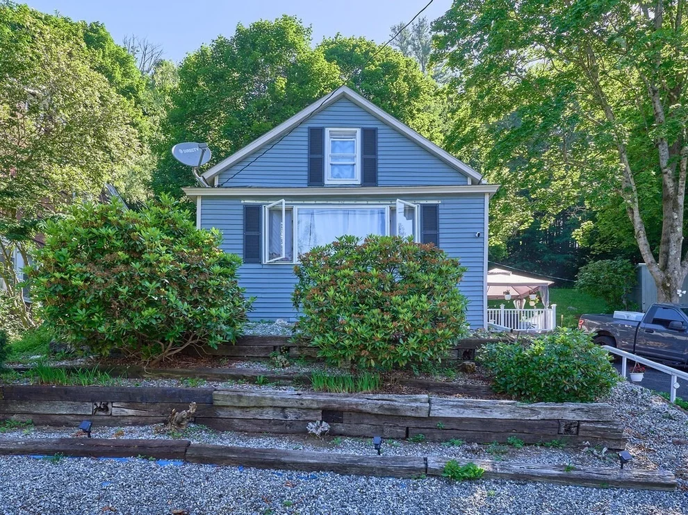 Unit for sale at 53 Temple Street, Spencer, MA 01562