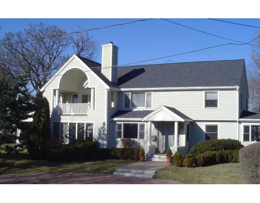 Unit for sale at 2 Flint Street, Marblehead, MA 01945