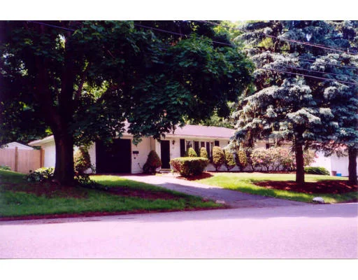 Unit for sale at 17 Copeland Rd, Framingham, MA 01701