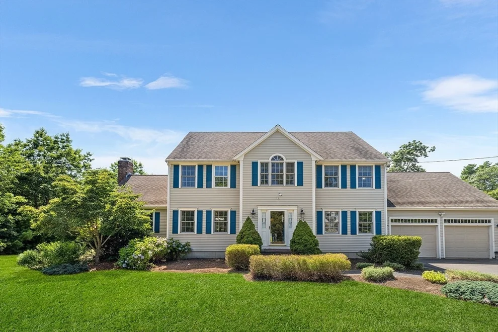Unit for sale at 898 Main St, Wareham, MA 02576